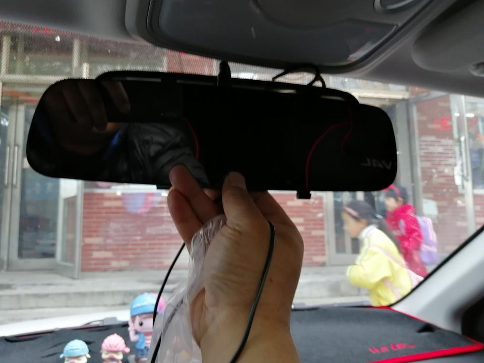 哈弗h6-H6运动版精英，，行车记录仪怎么安不上不合适顶上没空间，应该安装什么样的行车记录仪