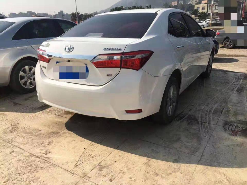 卡罗拉-问一下车友们，这个什么款式的? 15年买的车，现在是8.7w。 还可以吗？ 这款车好不好?