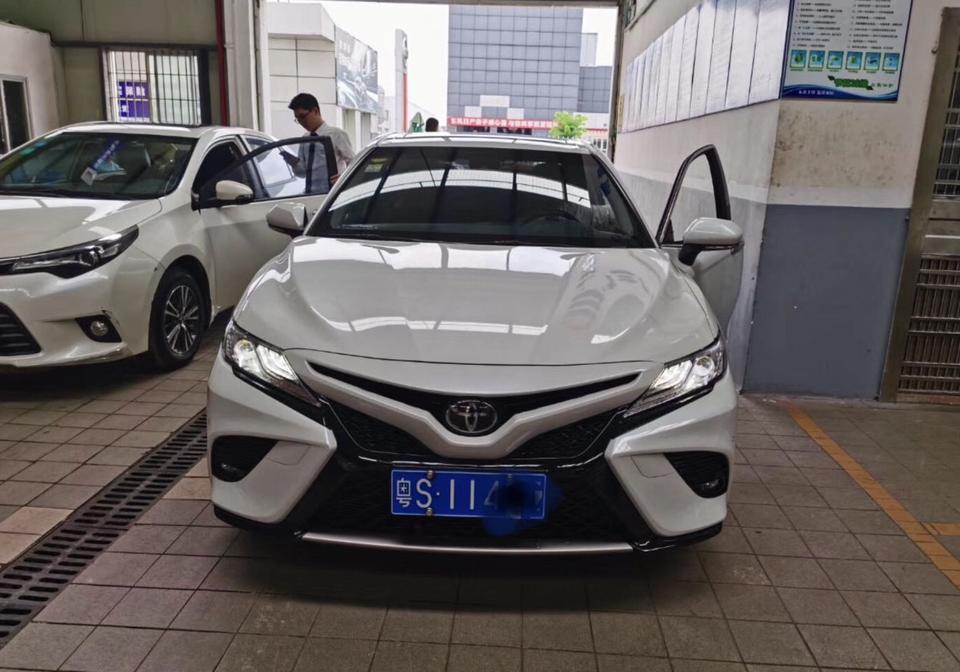 有凯美瑞车友 豪华版改运动版的车友么   改了的车友你们的爱车备案了么  帮忙回答下 私信也行