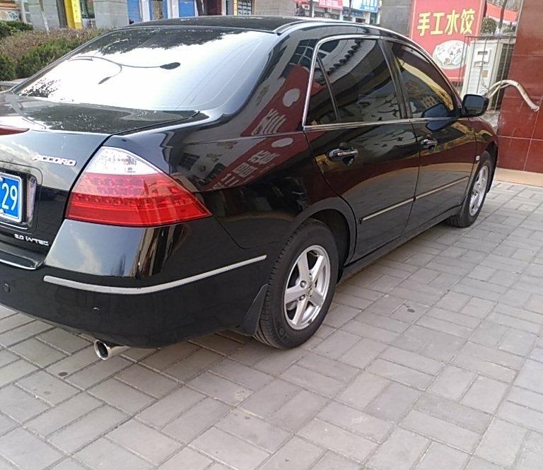 七代雅阁2.0启动困难，启动后十秒内缺缸后一切正常，停一会再次启动故障依旧，早晨凉车启动更加困难。节气门喷油嘴都已清洗过，缸压油压都在范围内，全车测不出故障码，实在不知道如何下手找原因了，希望大家给点经验之谈。谢谢啦