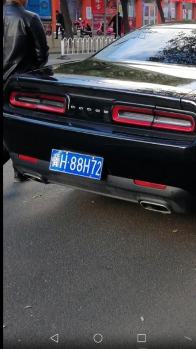 rapide-大家看看这是什么车？我真的不知道哦