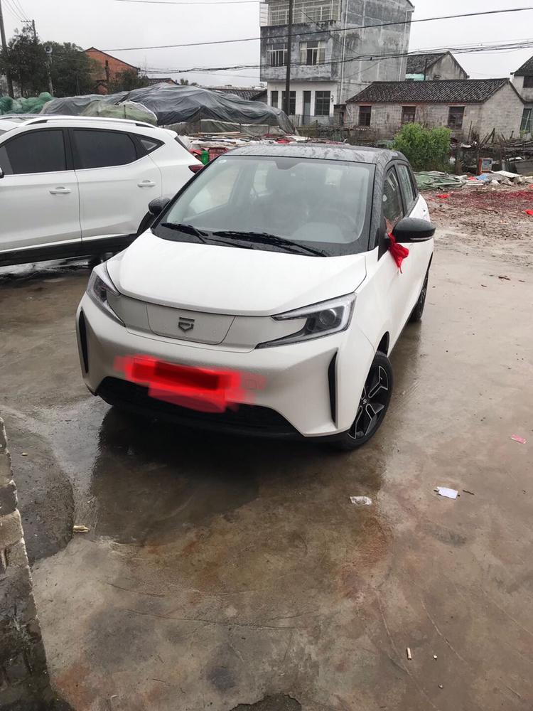 ampera-万能的车友圈，大家看看这是什么车？