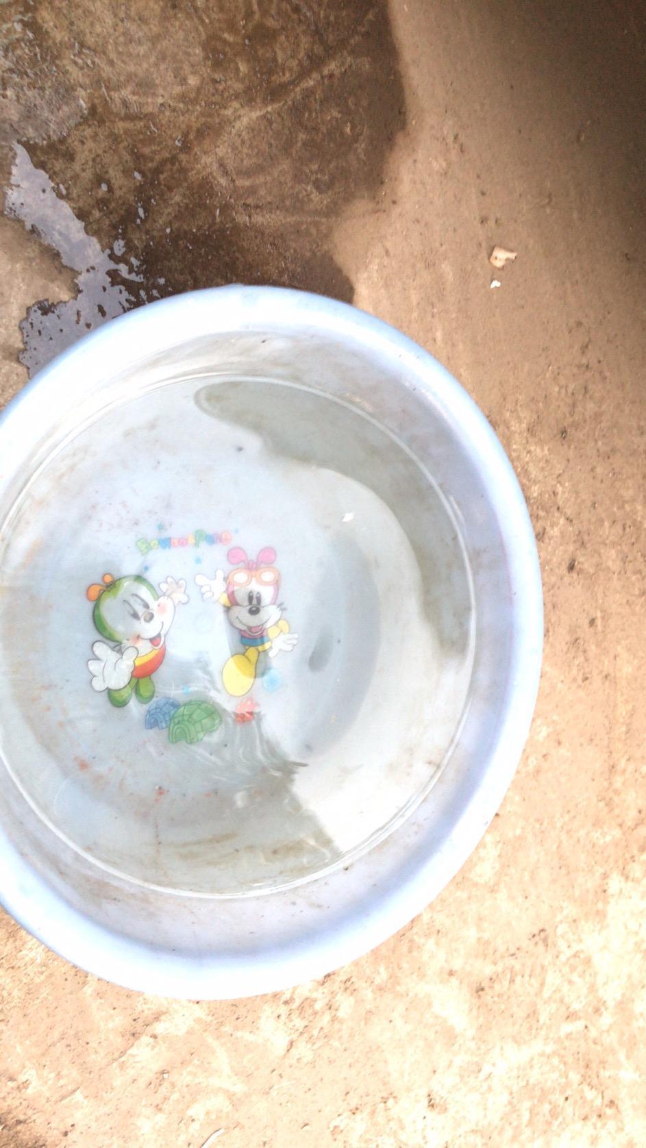 17款君威地板积水好多，兄弟们又碰到这种情况吗