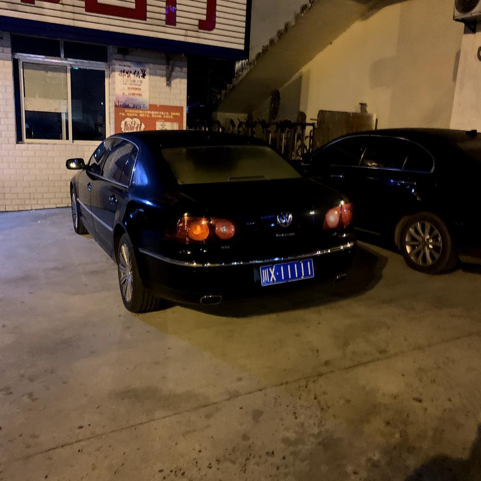 雅阁-成都国6精英版按揭大概下来多少钱 第一次买车 刚才4s店打电话跟我说 如果我首付10w 办下来大概需要20.8万还减掉了一个6000利息减免 说什么2年不免息一年半免息？？？

大家有已经提车的吗 可以说说价格吗 万分感谢