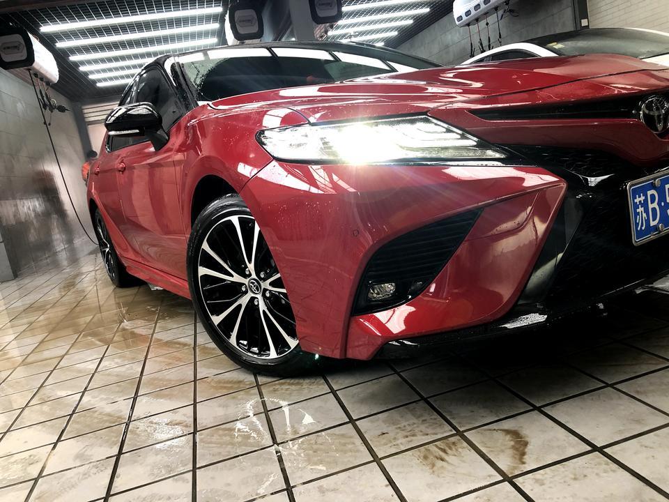凯美瑞-高速堵车，走两步停一步的情况下，你们是N挡跟D挡来回切换，还是直接D挡踩刹车，还是开启HOLD，踩一下刹车，踩油门才走？
