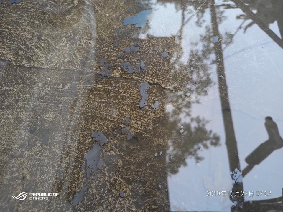 海狮x30l-冲轮胎的时候会有黑黑的东西 还有这种 啥原因？