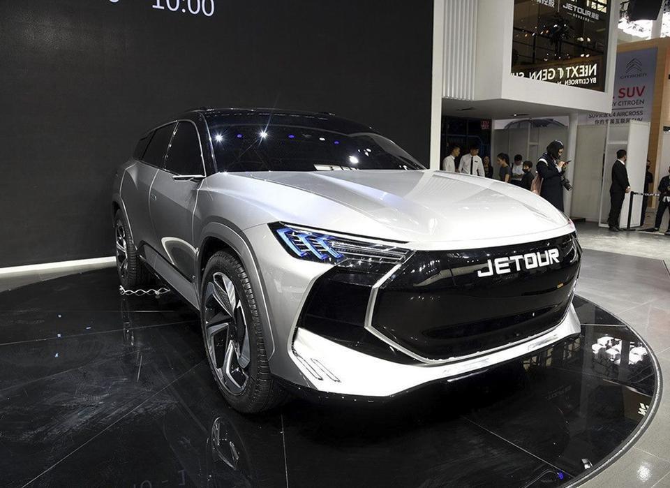 jetour x-请问这款大脸车，车牌要放哪里呢
?