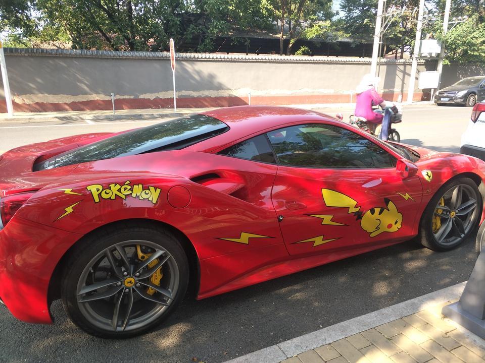 奥迪A4L   vl那个地区优惠大，全款落地价多少包括什么（那些强制性的能省掉），分期落地价多少，多少期，多共多少？