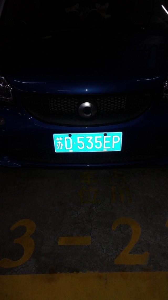 大家看看这是什么车这是什么车啊！为什么扫描是君威小轿车