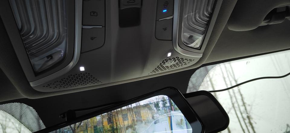 长安cs75 plus-这个地方漏水是咋回事    是我没关好天窗吗？