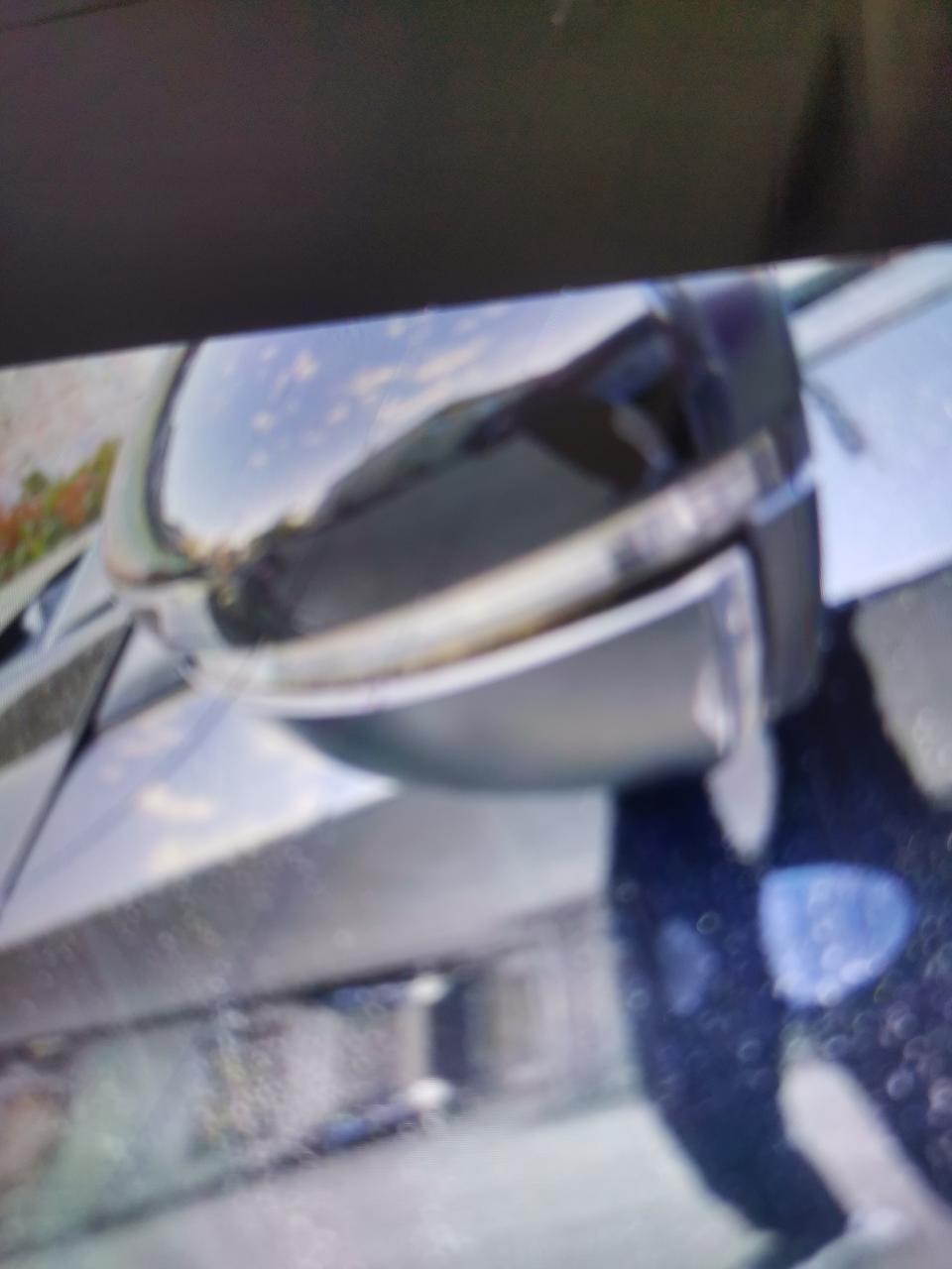 雅阁-问一下反光镜换一个要多少钱