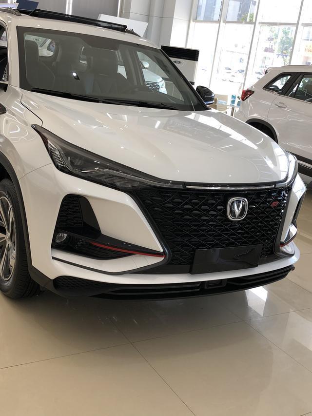 长安cs75 plus-定金上个月 交了价钱也谈好了   今天让签合同   签合同的同时还能谈价钱么？