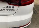 奥迪a4l-新车买来一下雨就流下两条黑色水渍是什么原因 正常吗