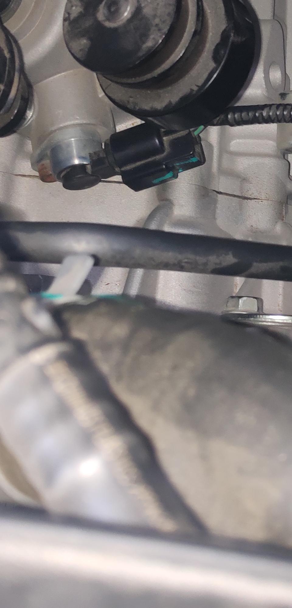 我的绅宝智行手动挡倒车感应开关时好时坏。哪位大神告诉我除了4s店  哪里还可以买到绅宝智行倒车开关