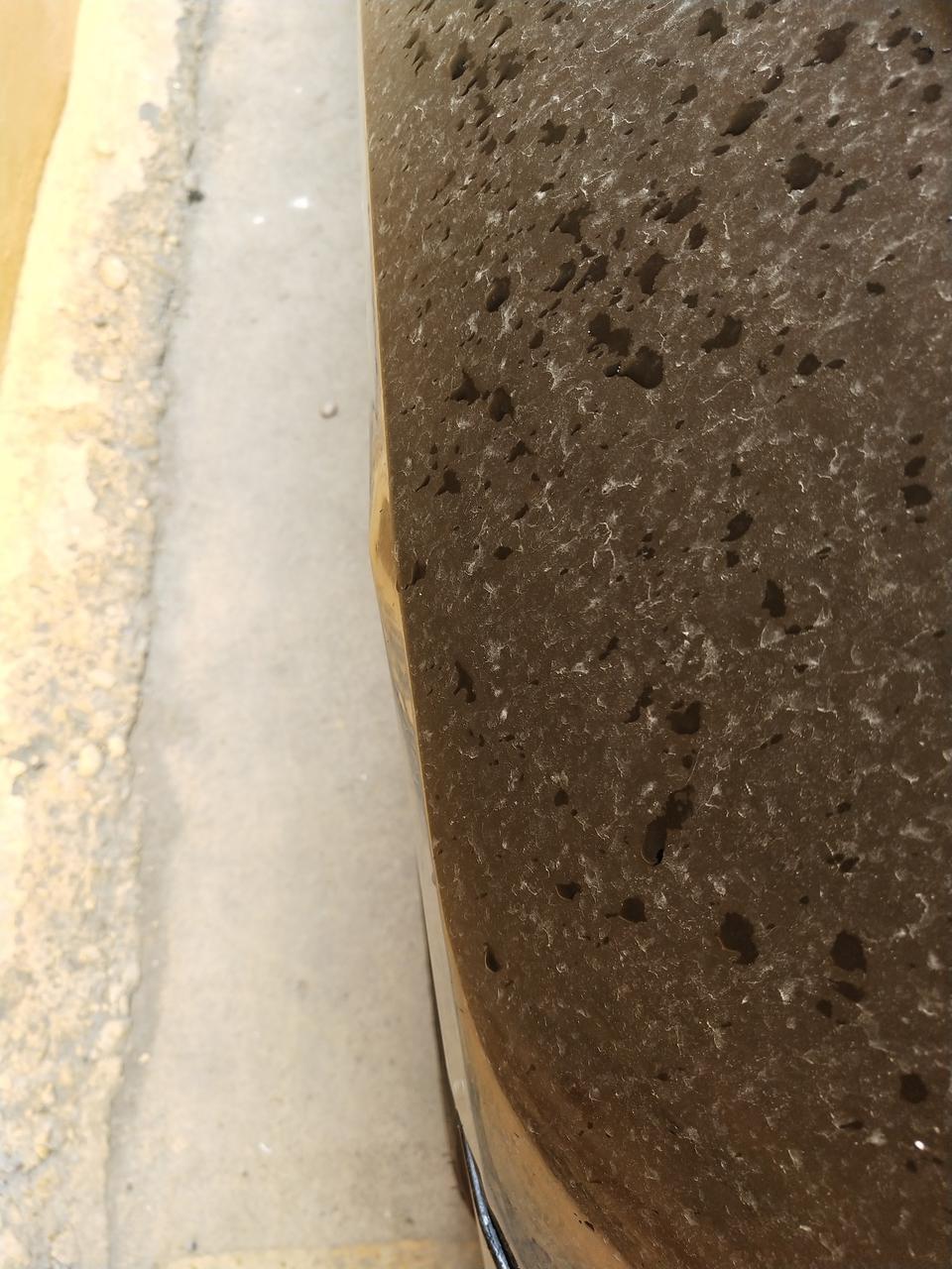 奥迪a6l-对方附议期间(对方全责)，是不是不能打电话让对方修车呢？这都好几天了，这车这样心疼的。大家帮我看看，这个需要着急处理吗？洗车大灯进不了水吧？过几天还要跑婚庆接新娘，没影响吧？