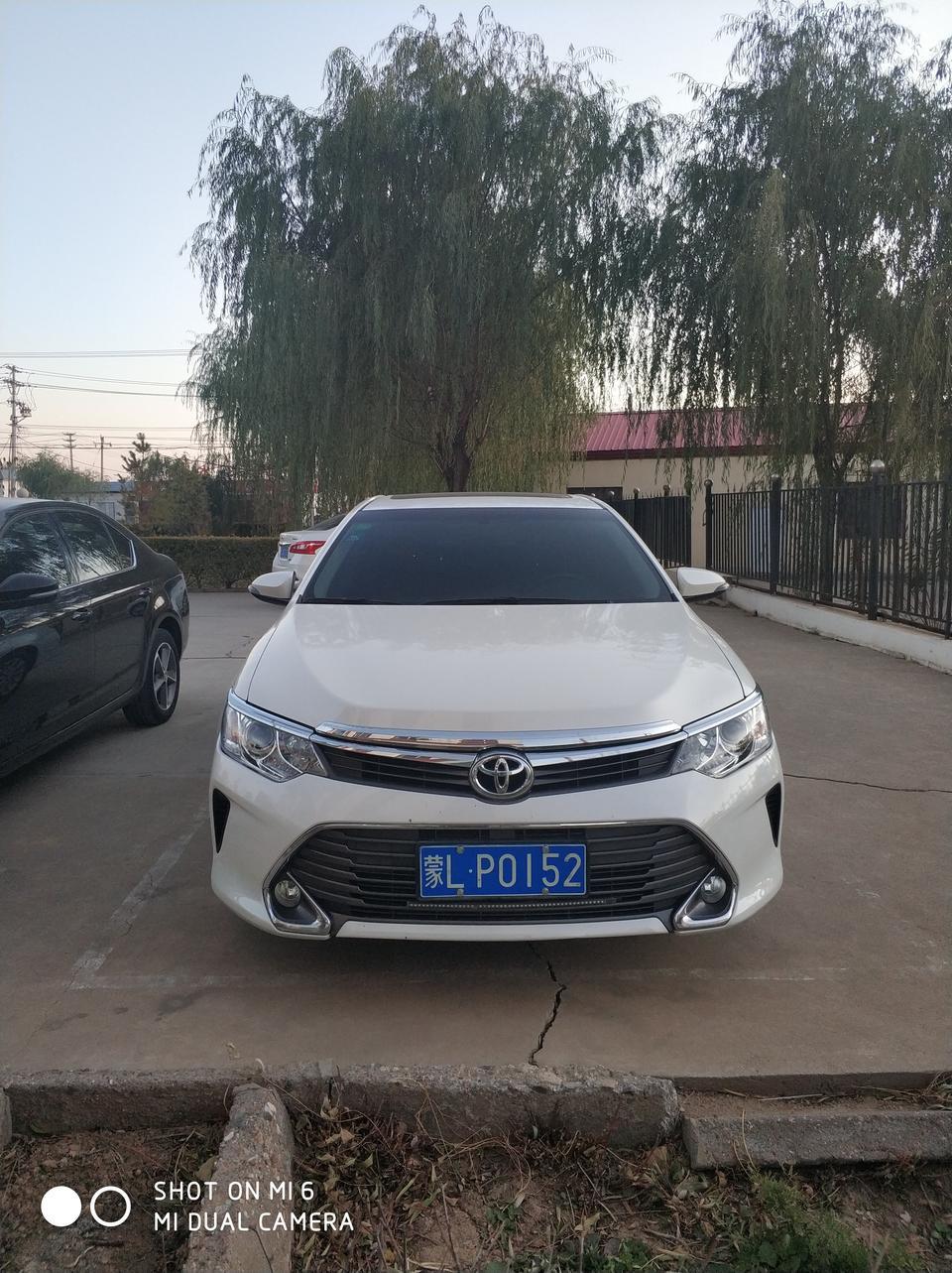 我的15款凯美瑞停车熄火门都不解锁还得手按，有没有知道的大神怎么解决？