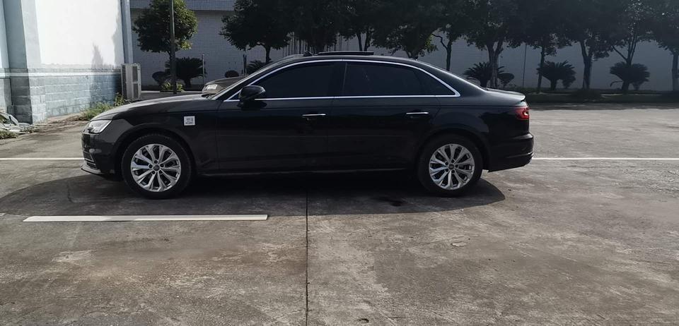 奥迪a4l-A4l新车，方向盘感觉有点松动，是不是属于正常现象呀？