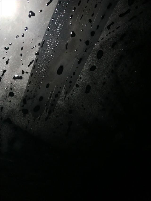 迈腾-昨天和今天下了一天的小雨，然后天窗内测出现这种情况属于正常吗