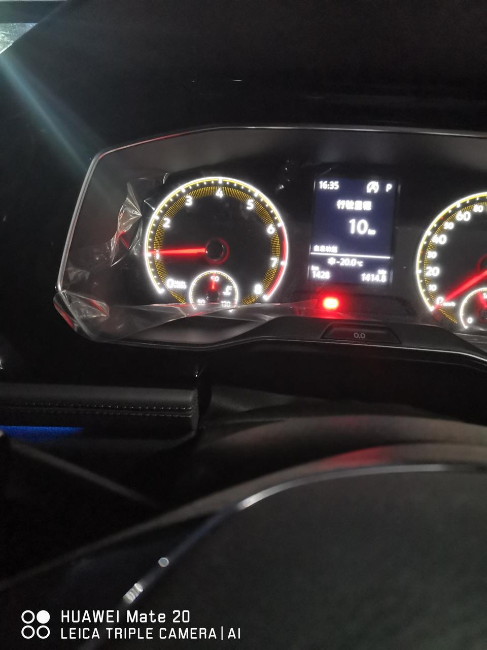 19款速腾1.4T怠速1000转正常吗？市区油耗9个