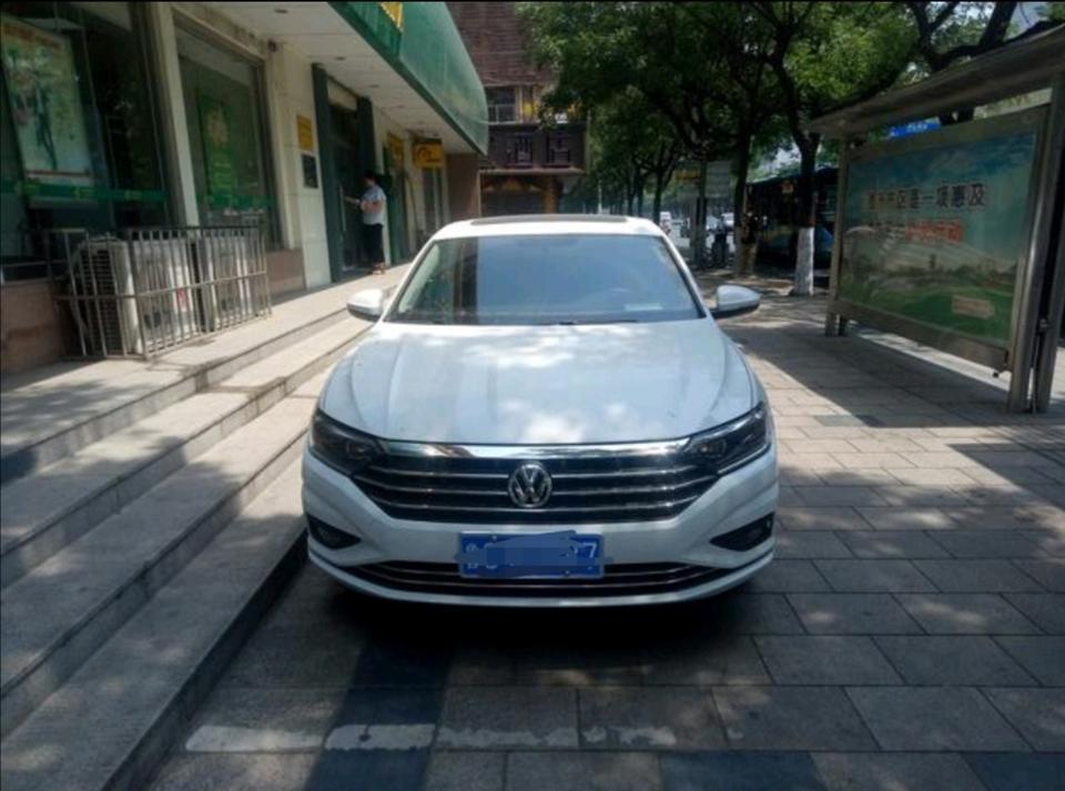 19新速腾 刚出的时候提的到现在亏电三次了  没加装任何东西  你们有没有过这样的问题？