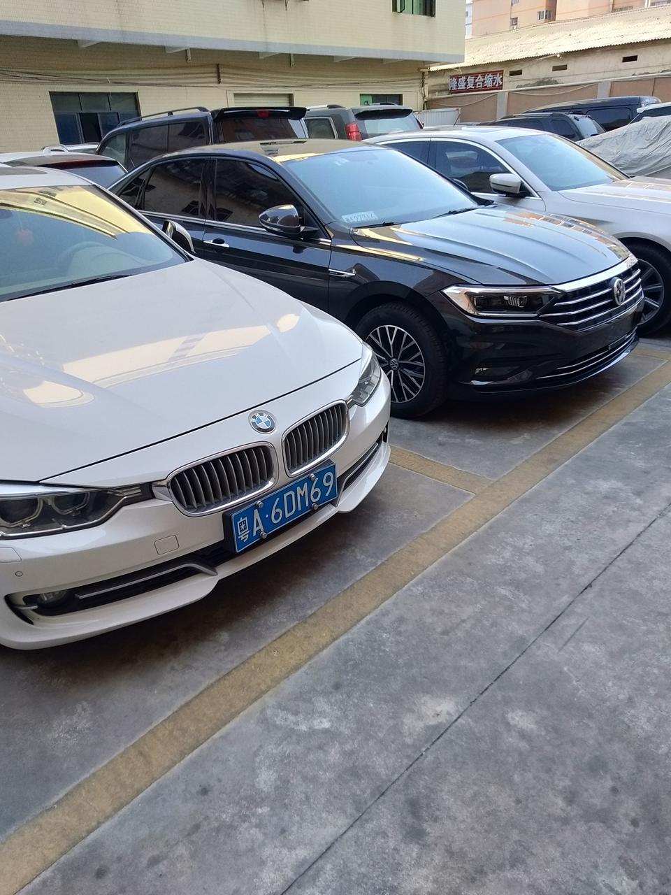 速腾2019款自动驻车怎么使用，开关在哪？