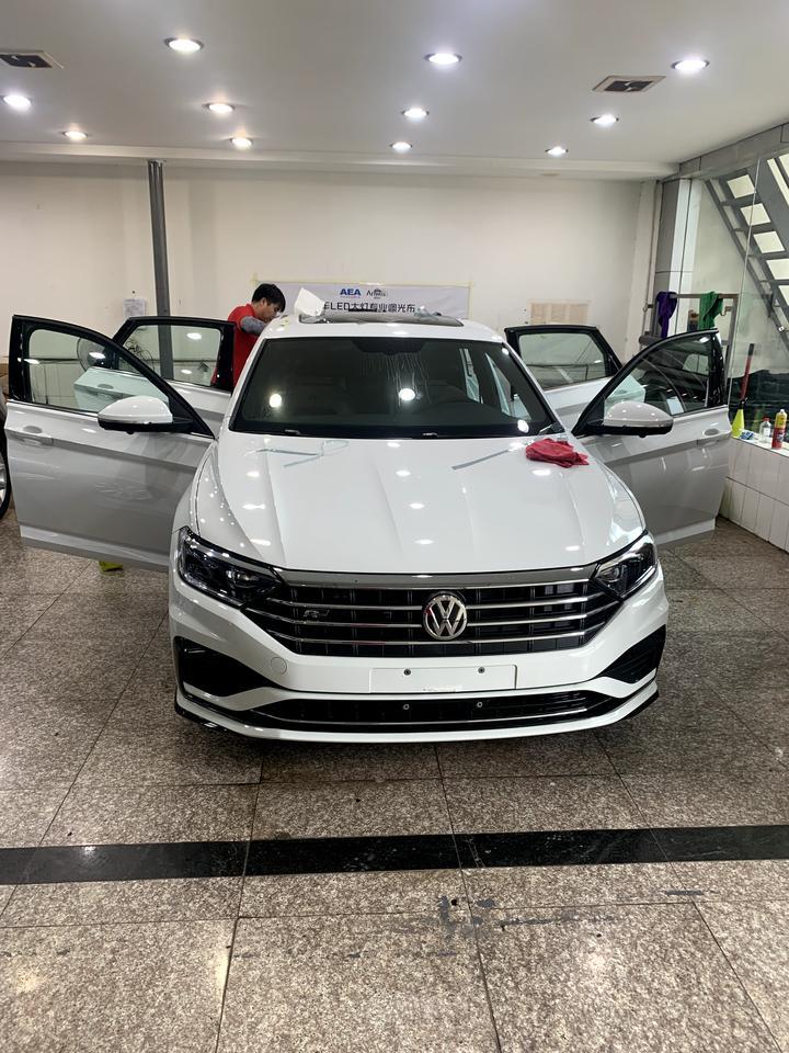 2019款速腾R line裸车价145900落地17.3w,车友们我买贵了么?国5的车,优惠了2.4w 2019款速腾R line裸车价145900落地17.3w,车友们我买贵了么?国5的车,优惠了2.4w