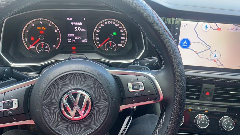 2019款速腾R line裸车价145900落地17.3w,车友们我买贵了么?国5的车,优惠了2.4w 2019款速腾R line裸车价145900落地17.3w,车友们我买贵了么?国5的车,优惠了2.4w