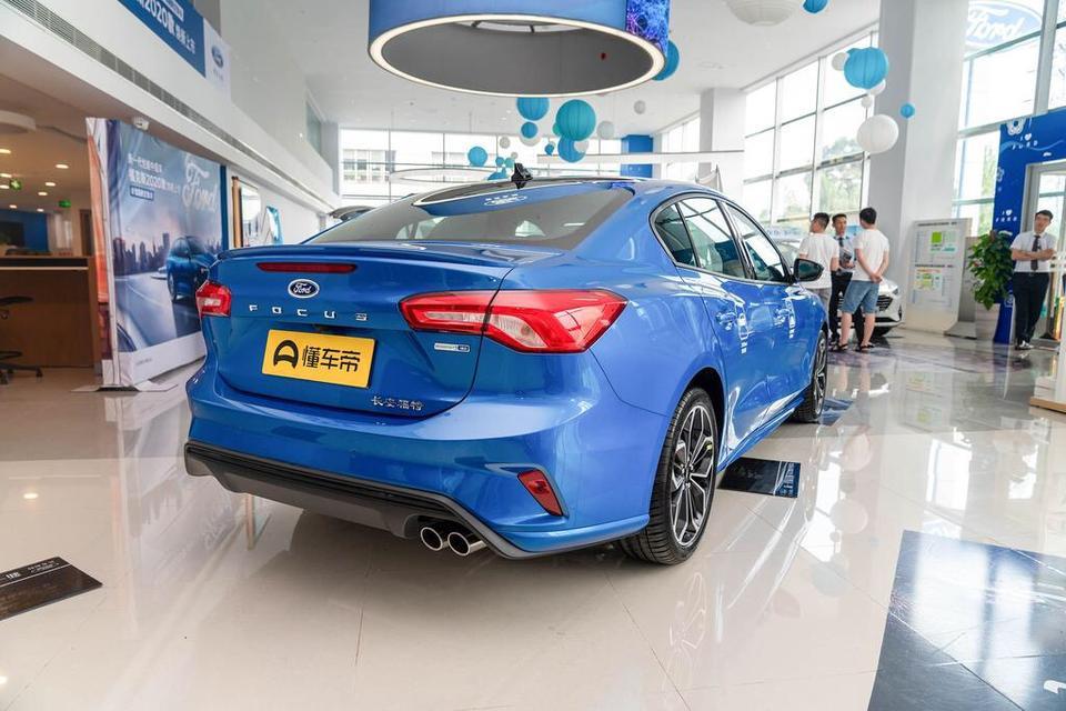有没有朋友买了福特福克斯2020款，自动峰巢款，最低买了多少钱！