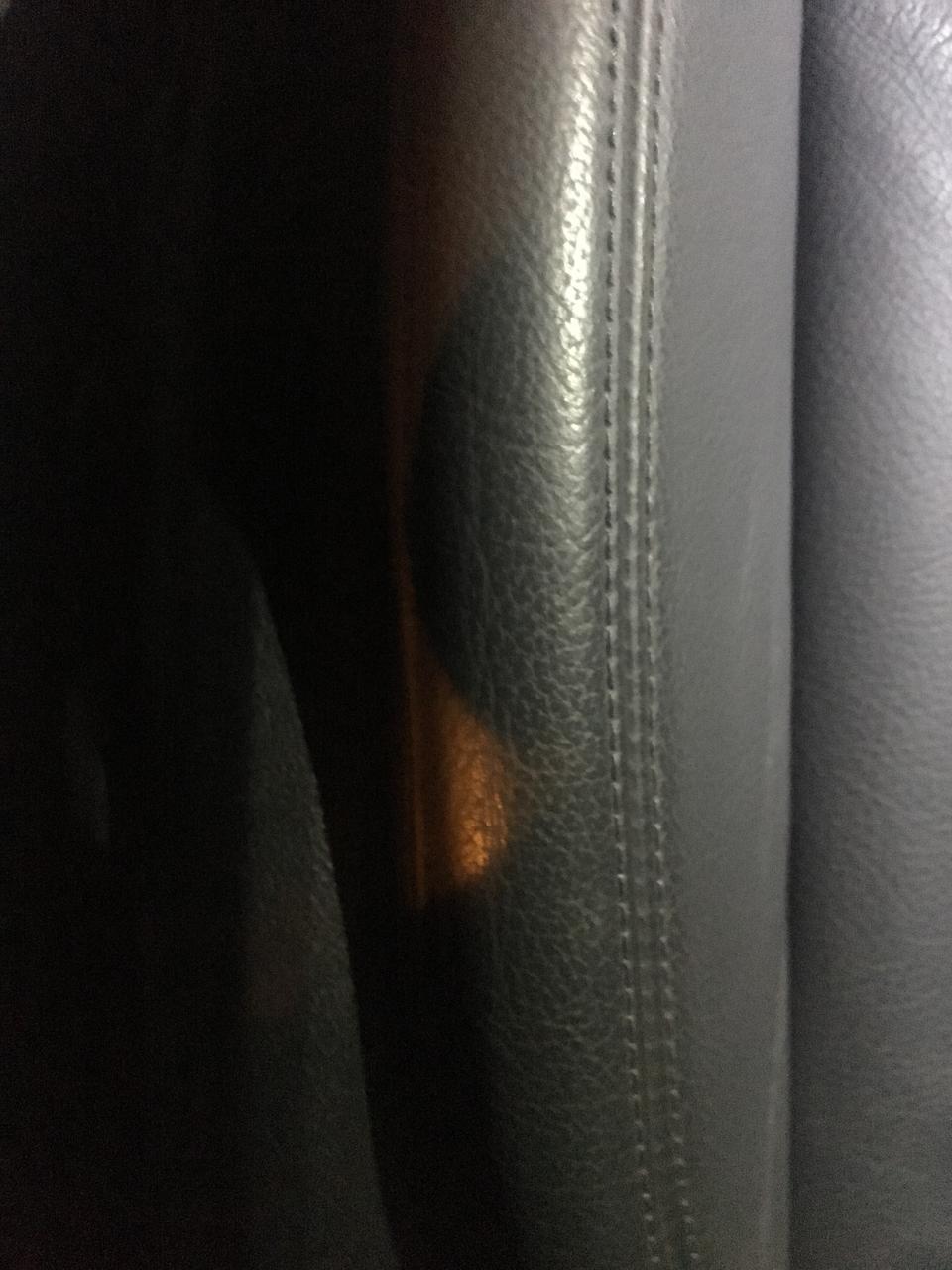 奥迪a5-大佬们 你们a5的座椅怎么保养的 我车的座椅最近几天看皮质有点变差了 求包养方法