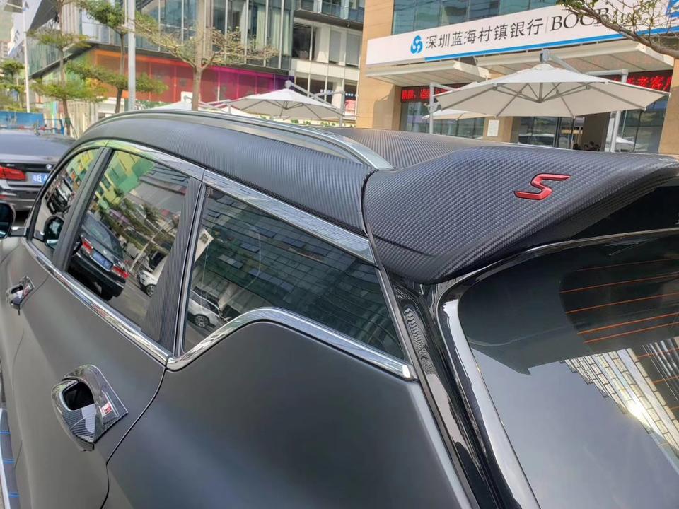 缤越-你们四个轮胎的胎压是一样吗？还是前后不一样？