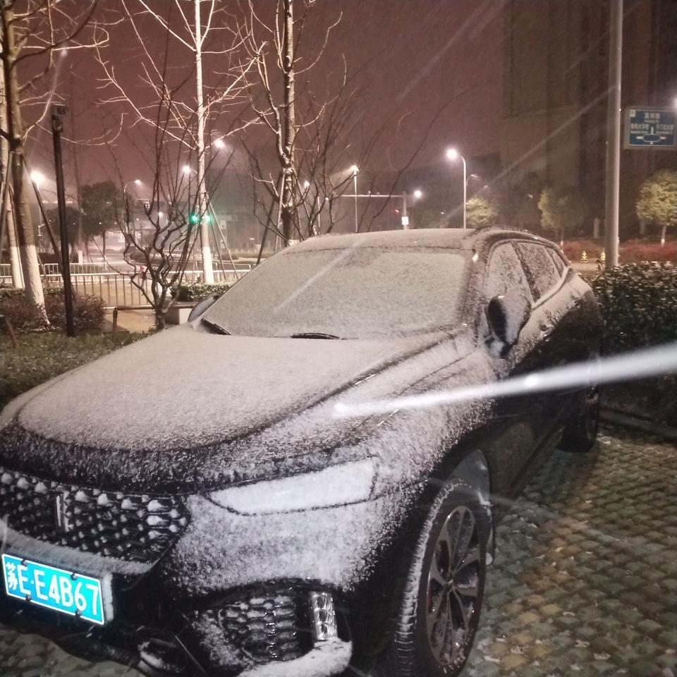 wey vv7-车子被大雪覆盖了怎么办？