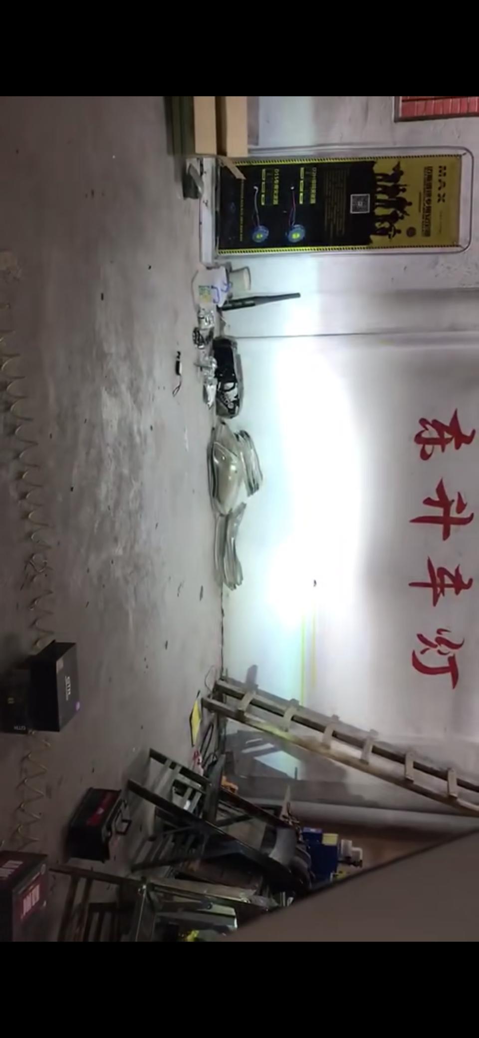 凌派车友们  2019款本田凌派cvt舒适版近光灯自带透镜吗  昨天近光灯装了一个氙气灯 远光装了LED灯  在网上查了下近光氙气灯没透镜过不了年审