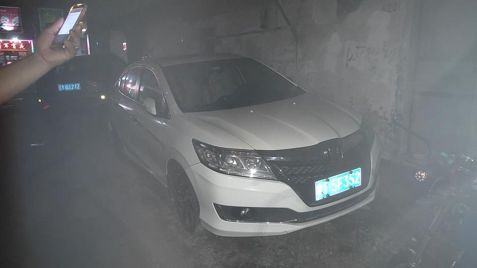 这是雅阁还是凌派