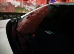 凯迪拉克xt4-我想问下XT4锁车后车门锁和挡风玻璃中间的小红灯一直亮着是否正常？
