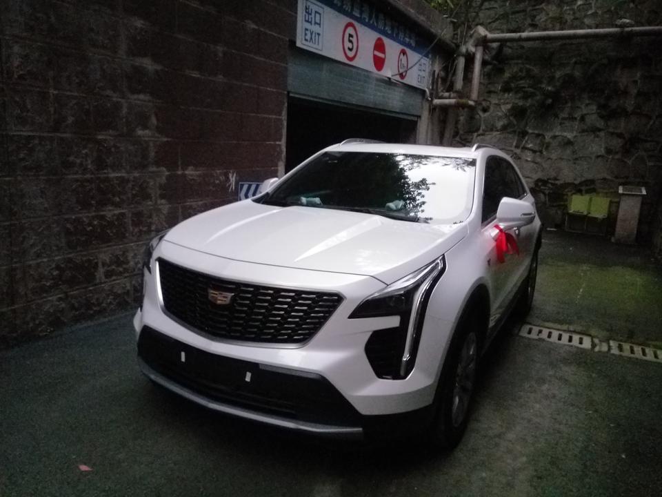 凯迪拉克xt4领先版氛围灯怎么调亮度？