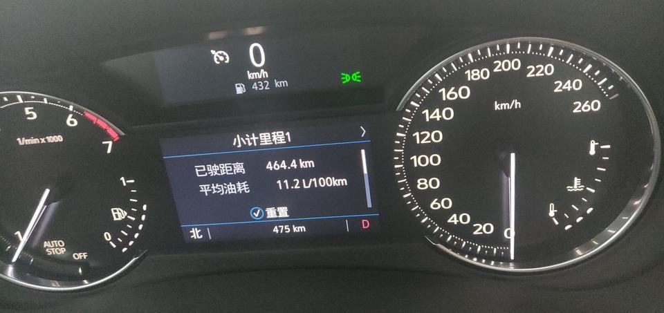 凯迪拉克xt4-车子刚提了没多久，但是蓝牙连过一次后就连不上了，是怎么回事啊？求教，还有这个油耗目前怎么样？平常跑市区