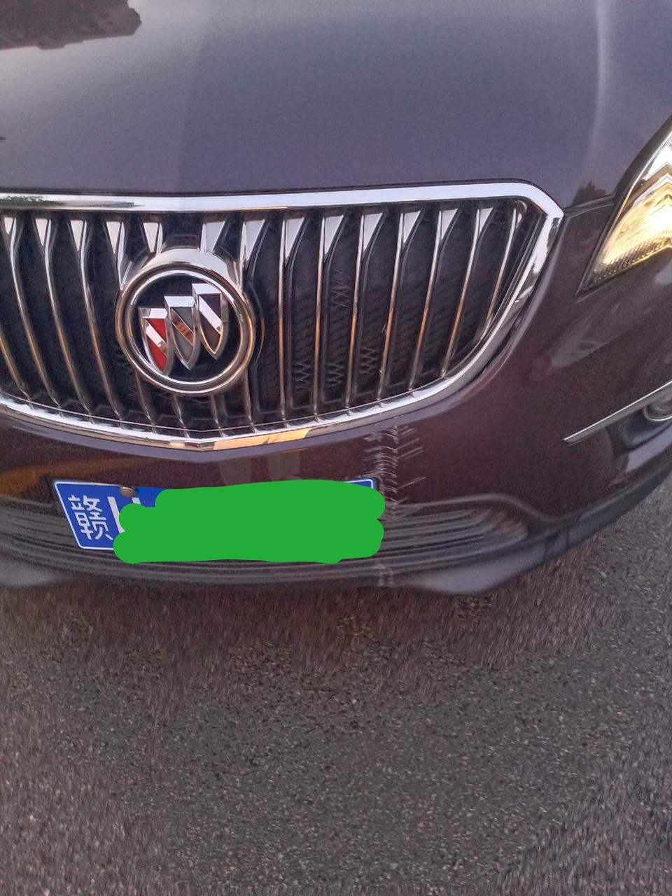 昂科威-车子被撞成这样了要多少钱修理???
