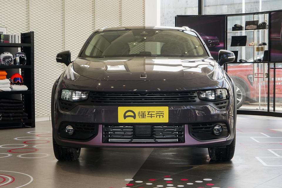 纠结于买丰田的chr好呢，还是领克02好，有大神能给点建议吗，我就是喜欢它们的外在，内里不懂。同价位的两车，15万左右的，来个比较看