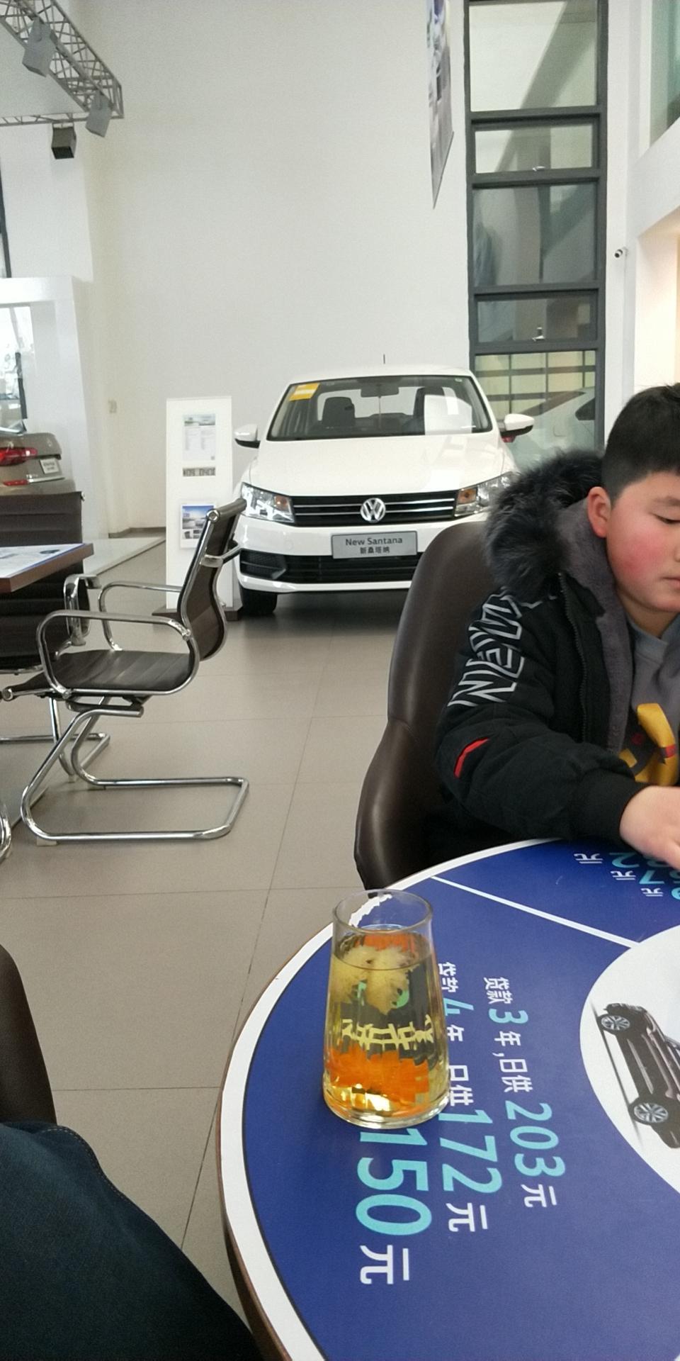 19款桑塔纳，提车四天了。国六1.5手动低配。分期下来共计73000请教一下各位老铁。我买贵了吗？？