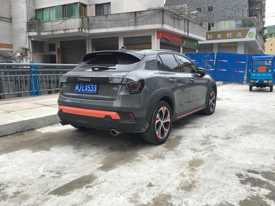 领克02-好不好看，反正我觉得漂亮，目前开了几千公里没毛病