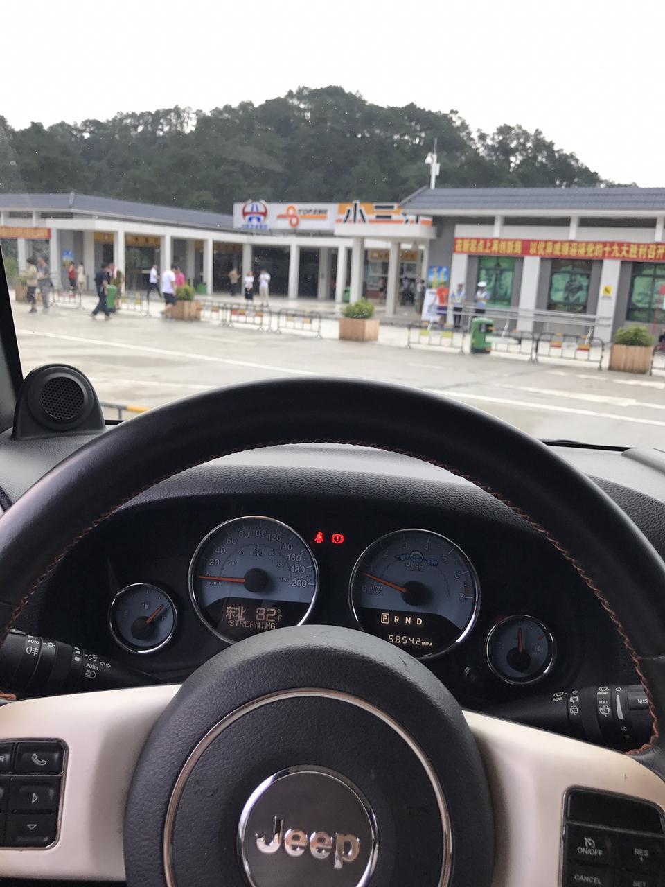冷冷问下，新款四门版牧马人撒哈拉和卢比肯怎么选？撒哈拉的越野能力会比卢比肯差很多吗？只开过朋友的两门版撒哈拉，但是没越野过………