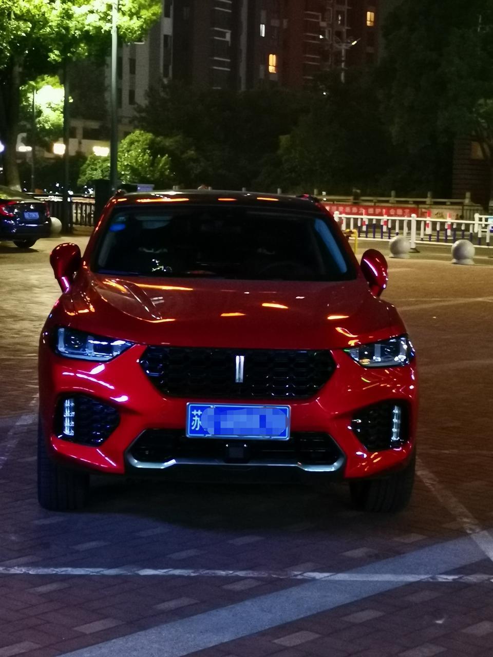 wey vv5-VV5 2.0T旗舰款，为什么起步那么肉，踩了油门不走，延迟1-2秒，走了后就是顿挫。大家是不是也是这样的情况？首保后能不能升级，会不会改善？