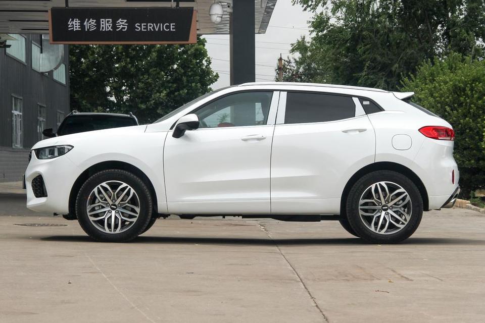 wey vv5-WEY 1.5T车型 动力响应怎么样 轻踩油门 动力来的快吗？换挡速度快吗？