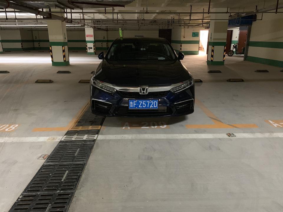 inspire-精悦月光蓝，坐标烟台，有同烟台的车友吗，顺便问一下，中控还是不能破解么，找了一圈百度也没找到。