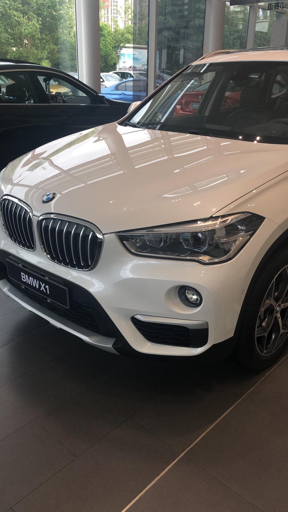 求各位，宝马X1 2.0尊享版  锁车后不要按遥控，自动折叠后视镜功能，怎么开啊？