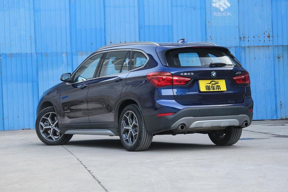 宝马x1-那如果我选择了xDrive20Li尊享版，办完所有手续至少需要多少钱呀？购置税有多贵，麻烦帮我算一下吧。