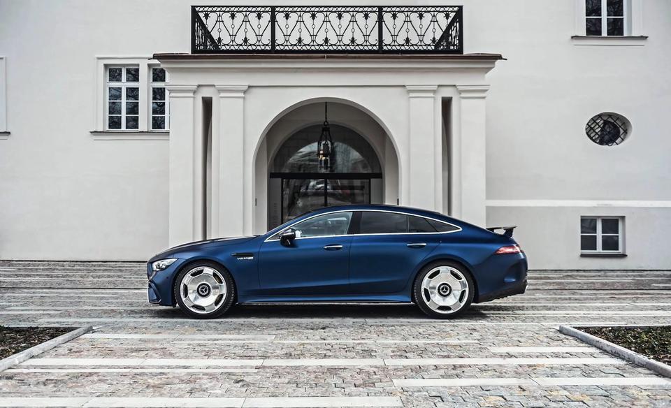 揽胜极光-奔驰 AMG GT63S
这个轮毂大家觉得怎么样