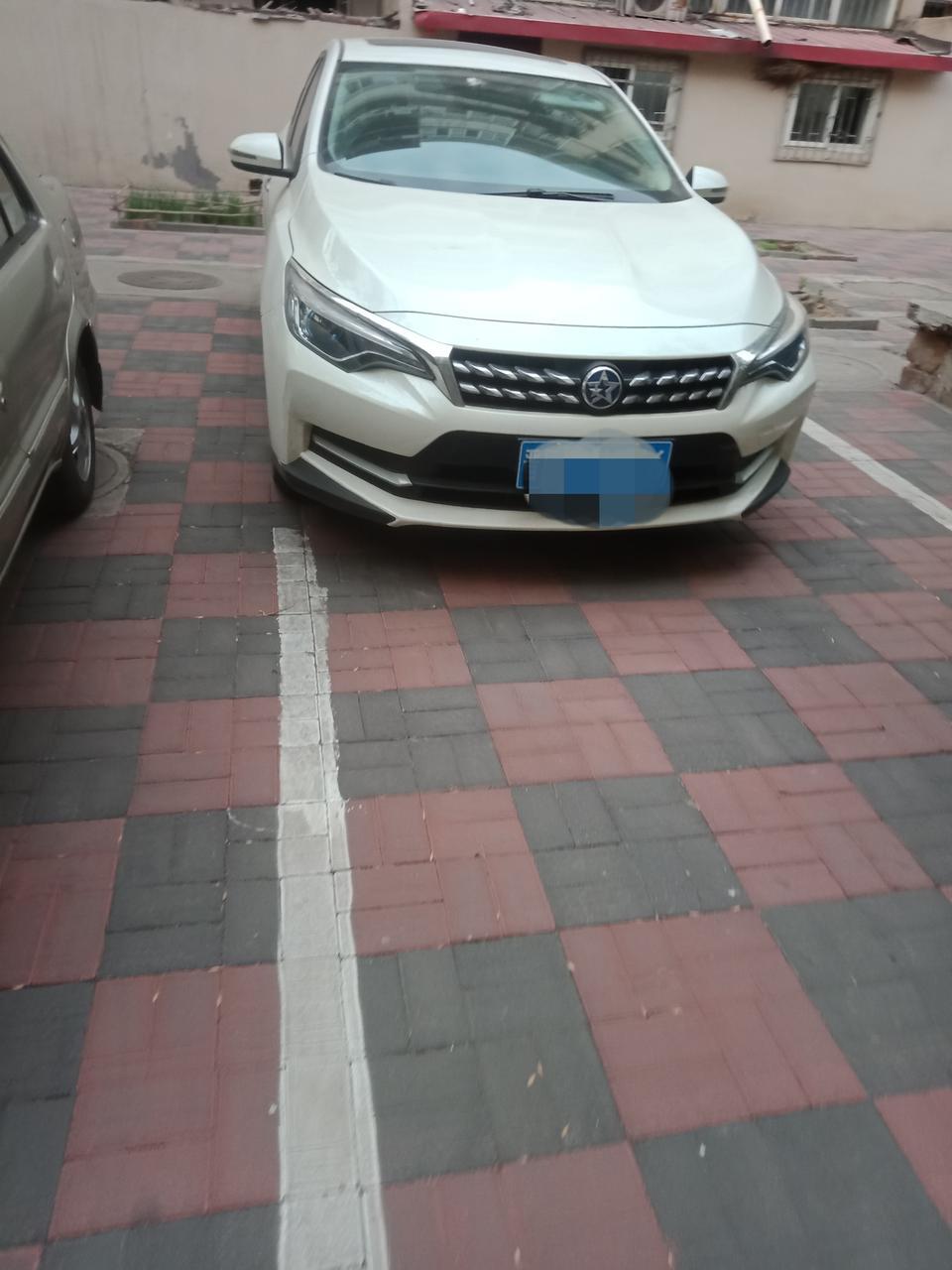 逸动-车友们、这俩款车怎么选，那款好点