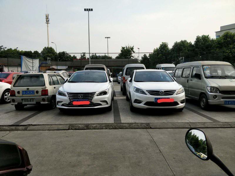 逸动-这两辆车，你更中意哪款？