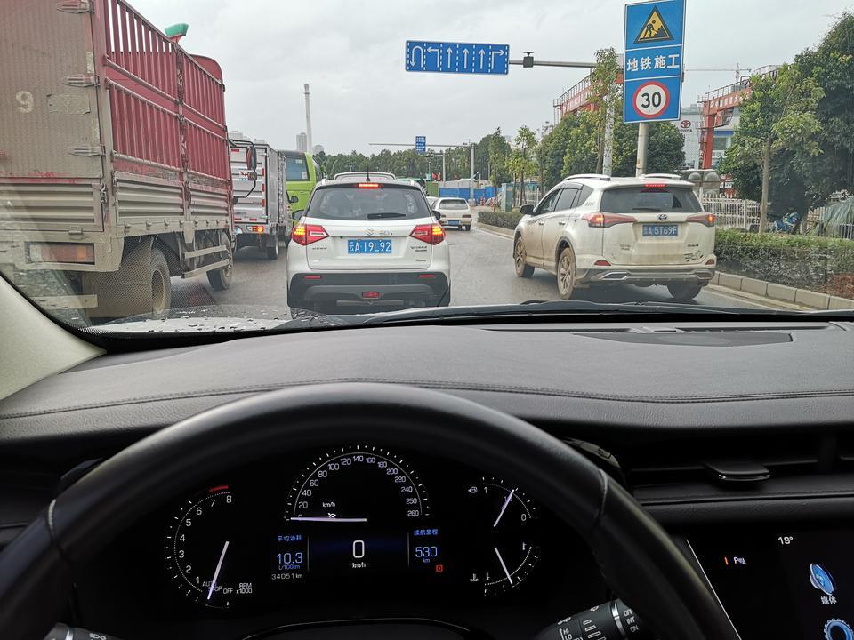 凯迪拉克xt5-各位车主，请问下M档该怎么用，挂进M档一拉又退回D档，实在是不会用